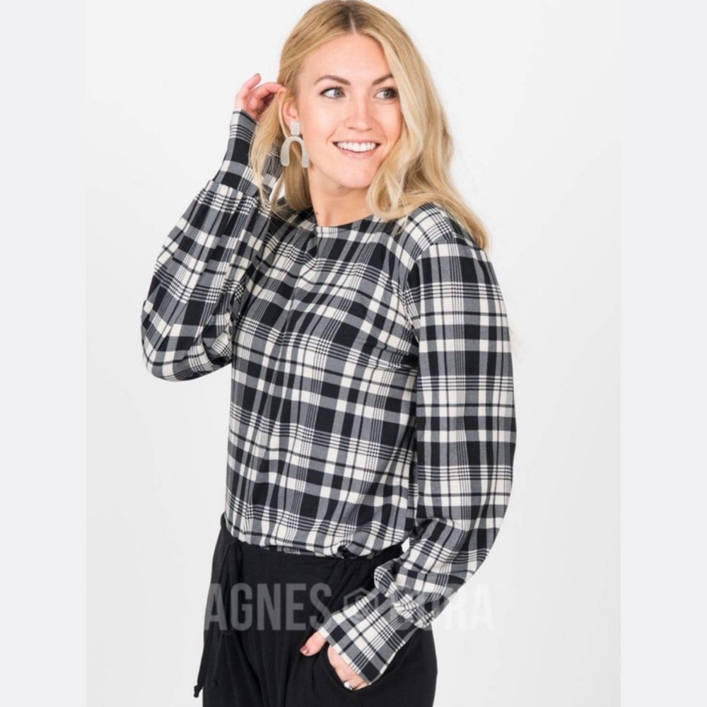 Agnes & Dora Black Plaid Long Sleeve Top